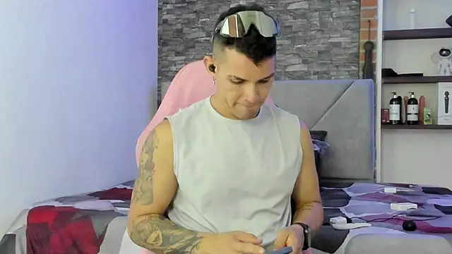 BooyHott  online show from 02/05/26, 07:29