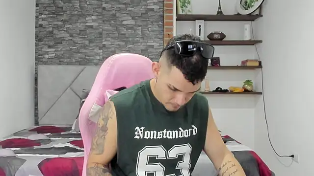 BooyHott  online show from 02/11/26, 07:08