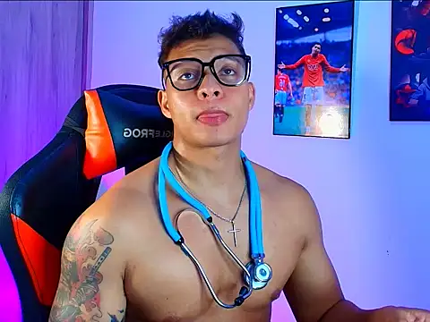 Snapshot of evan_greey chatting on 11/03/25, 04:25 evan greey online show from 11/03/25, 04:25