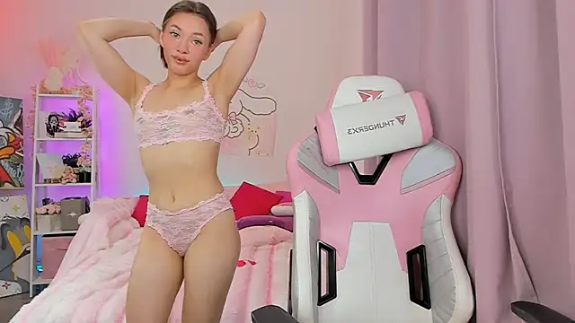 Snapshot of Leri_Dells chatting on 12/17/25, 03:01 Leri Dells online show from 12/17/25, 03:01