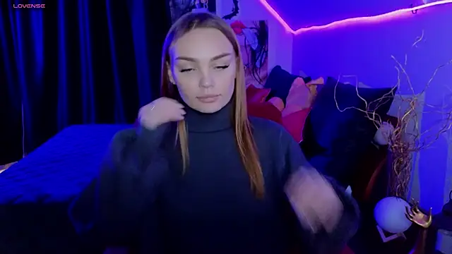 Snapshot of KitsyMoore chatting on 11/21/25, 01:10 KitsyMoore online show from 11/21/25, 01:10