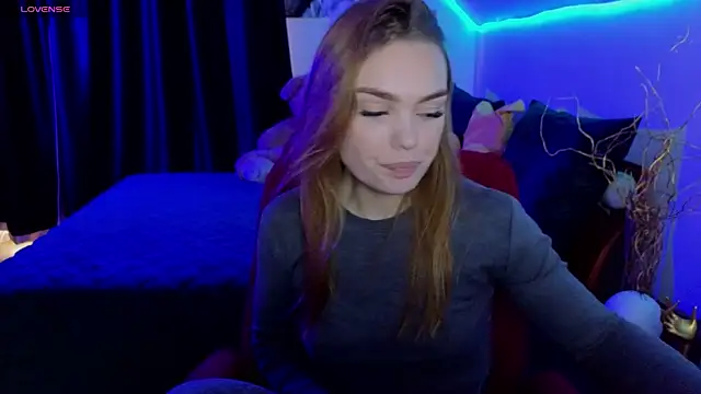 Snapshot of KitsyMoore chatting on 11/22/25, 01:10 KitsyMoore online show from 11/22/25, 01:10