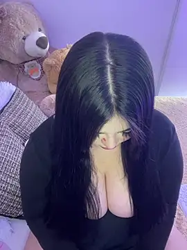 Mericute  online show from 04/25/26, 01:30