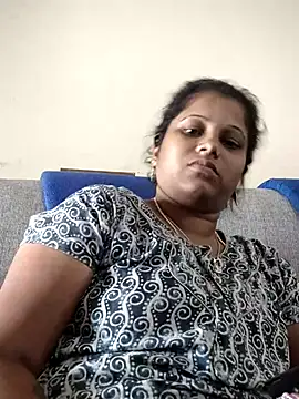 sweetqueen143 online show from 09/28/25, 05:35