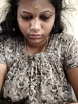 sweetqueen143 online show from 10/01/25, 05:02