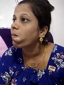 sweetqueen143 online show from 05/12/26, 03:20