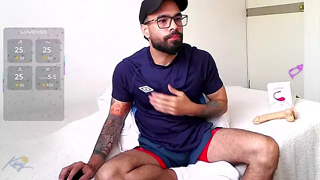 Snapshot of htrebor87 chatting on 02/02/26, 04:38 htrebor87 online show from 02/02/26, 04:38