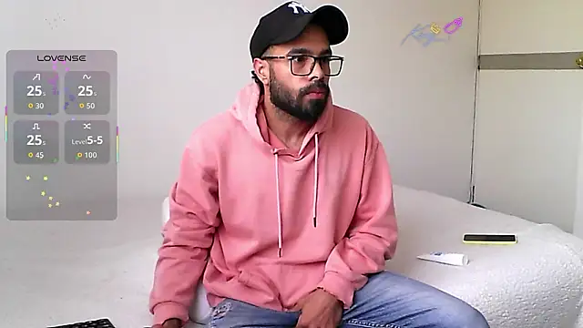 Snapshot of htrebor87 chatting on 02/23/26, 05:43 htrebor87 online show from 02/23/26, 05:43