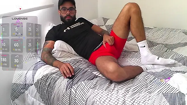 Snapshot of htrebor87 chatting on 03/26/26, 07:41 htrebor87 online show from 03/26/26, 07:41