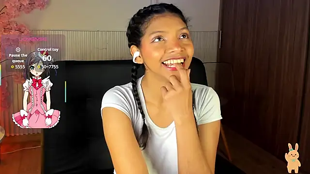 Snapshot of natalia_blue chatting on 10/26/25, 02:34 natalia blue online show from 10/26/25, 02:34