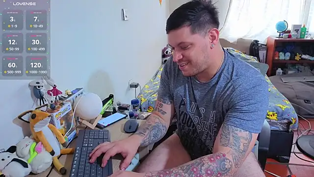 Snapshot of ryden_01 chatting on 01/06/26, 06:55 ryden 01 online show from 01/06/26, 06:55