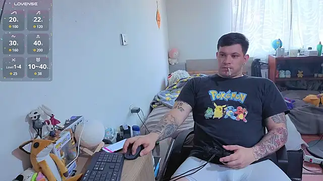 Snapshot of ryden_01 chatting on 01/16/26, 10:03 ryden 01 online show from 01/16/26, 10:03