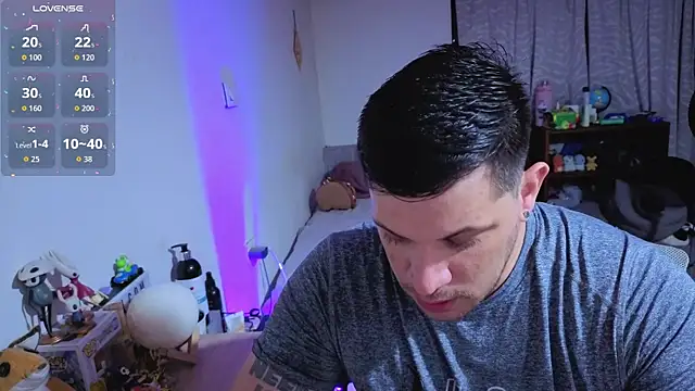 Snapshot of ryden_01 chatting on 03/01/26, 01:18 ryden 01 online show from 03/01/26, 01:18