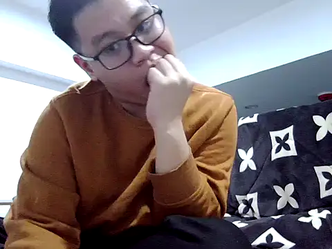 loveninja online show from 12/17/25, 12:22