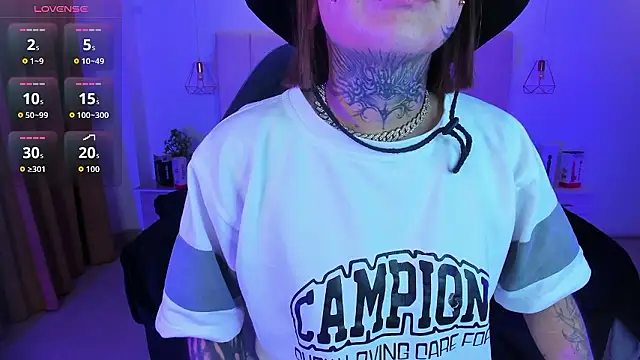 Snapshot of Gyal_8_ chatting on 01/13/26, 03:12 Gyal 8 online show from 01/13/26, 03:12