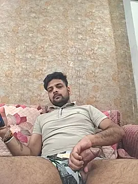 Snapshot of monsterdick0011 chatting on 10/31/25, 12:50 monsterdick0011 online show from 10/31/25, 12:50