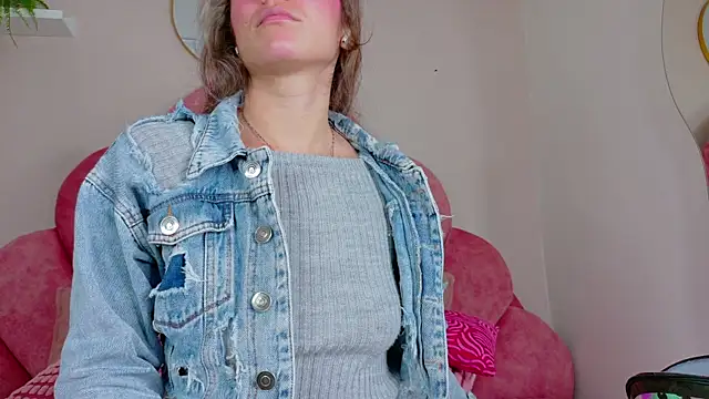 Snapshot of MyApril__ chatting on 01/10/26, 11:45 MyApril online show from 01/10/26, 11:45