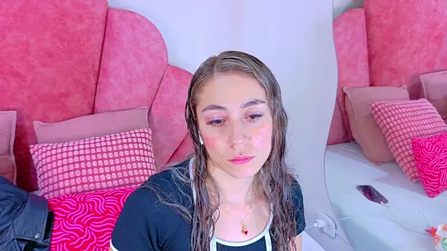 Snapshot of MyApril__ chatting on 01/19/26, 11:36 MyApril online show from 01/19/26, 11:36