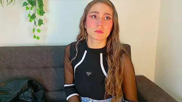 Snapshot of MyApril__ chatting on 02/05/26, 12:32 MyApril online show from 02/05/26, 12:32