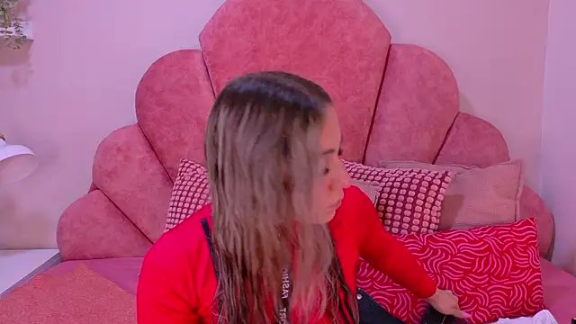 MyApril   online show from 04/07/26, 11:43