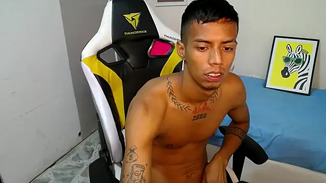 Snapshot of Nando_coll chatting on 10/25/25, 11:40 Nando coll online show from 10/25/25, 11:40