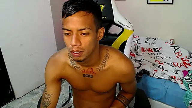 Snapshot of Nando_coll chatting on 10/31/25, 11:33 Nando coll online show from 10/31/25, 11:33