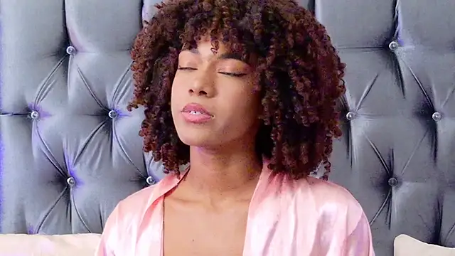 Stellaciel  online show from 11/05/25, 10:43