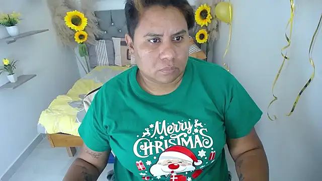 Snapshot of hotlesby_valery chatting on 09/27/25, 12:21 hotlesby valery online show from 09/27/25, 12:21