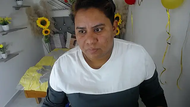 Snapshot of hotlesby_valery chatting on 09/29/25, 12:32 hotlesby valery online show from 09/29/25, 12:32