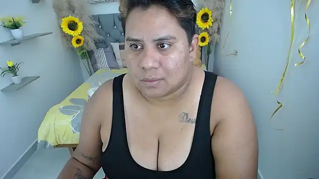 Snapshot of hotlesby_valery chatting on 10/08/25, 07:00 hotlesby valery online show from 10/08/25, 07:00