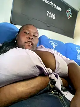 Snapshot of CarolinaGomez_ chatting on 11/26/25, 02:51 CarolinaGomez online show from 11/26/25, 02:51