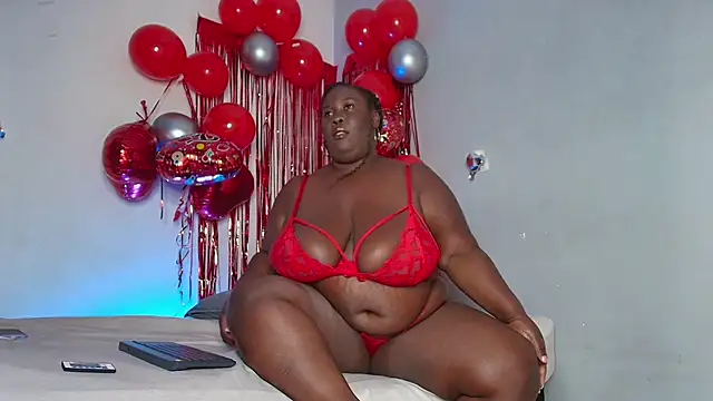 Snapshot of CarolinaGomez_ chatting on 02/19/26, 07:43 CarolinaGomez online show from 02/19/26, 07:43