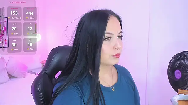 Snapshot of camiladuke7 chatting on 06/15/26, 11:12 camiladuke7 online show from 06/15/26, 11:12