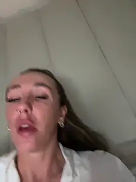 Scotishminx25 online show from 10/18/25, 12:24