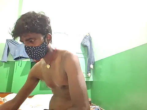 Snapshot of kkshan0923 chatting on 10/15/25, 02:06 kkshan0923 online show from 10/15/25, 02:06