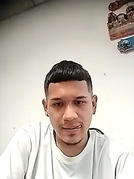 Snapshot of Mohamedxxx13 chatting on 09/19/25, 07:03 Mohamedxxx13 online show from 09/19/25, 07:03