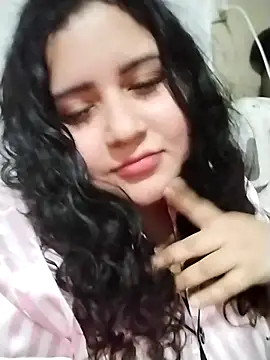 Snapshot of Carolceleste24 chatting on 10/28/25, 06:17 Carolceleste24 online show from 10/28/25, 06:17