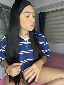 liahouses online show from 02/16/26, 11:56