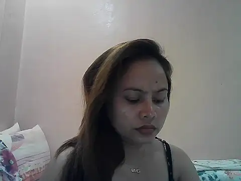 Snapshot of Amarrahlyn chatting on 09/24/25, 09:56 Amarrahlyn online show from 09/24/25, 09:56