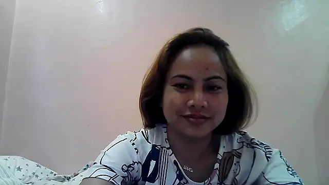 Snapshot of Amarrahlyn chatting on 10/13/25, 10:32 Amarrahlyn online show from 10/13/25, 10:32