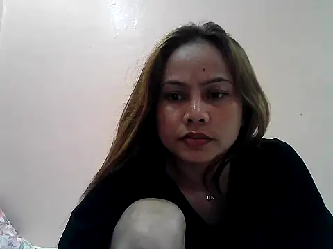 Snapshot of Amarrahlyn chatting on 10/21/25, 11:11 Amarrahlyn online show from 10/21/25, 11:11
