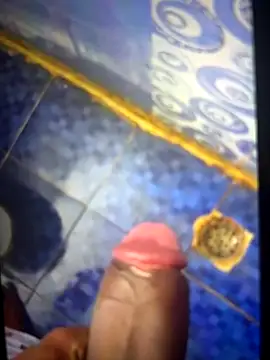 Snapshot of madarasi_chennai chatting on 10/08/25, 05:43 madarasi chennai online show from 10/08/25, 05:43