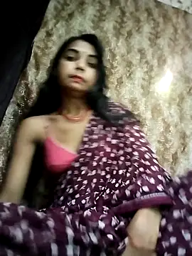 Snapshot of PRACHI-743 chatting on 10/22/25, 01:06 PRACHI-743 online show from 10/22/25, 01:06