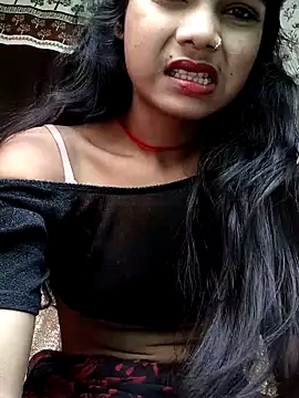 Snapshot of PRACHI-743 chatting on 11/14/25, 01:37 PRACHI-743 online show from 11/14/25, 01:37