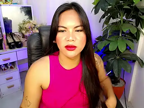 Snapshot of AngelitaDeputouch chatting on 11/17/25, 08:31 AngelitaDeputouch online show from 11/17/25, 08:31