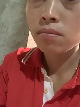 Halyy xx online show from 10/31/25, 03:07