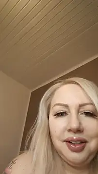 MarinaMargo online show from 12/03/25, 09:57