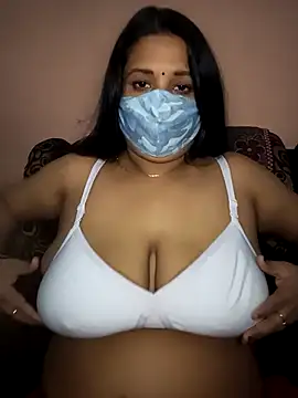 Snapshot of Sona_baby91 chatting on 11/20/25, 10:37 Sona baby91 online show from 11/20/25, 10:37