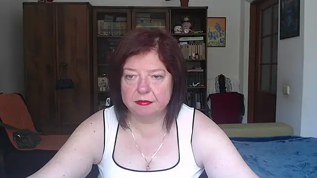 Snapshot of Violet_Pulse chatting on 07/16/26, 08:42 Violet Pulse online show from 07/16/26, 08:42