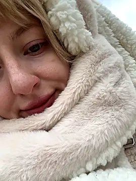 RonnieKiss online show from 10/28/25, 06:28